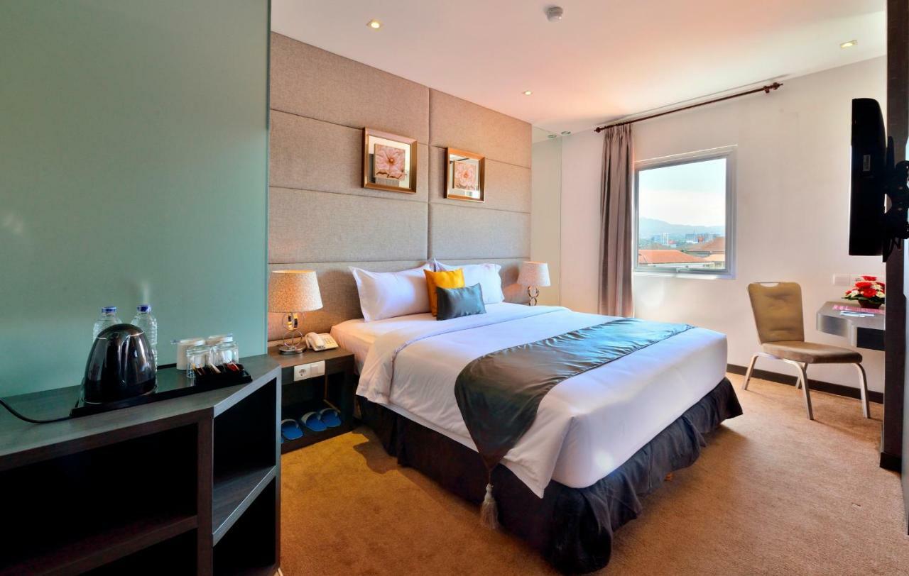 Serela Merdeka By Kagum Hotels Bandung Exterior foto